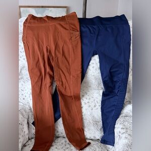 GREAT CONDITION!! SET of 2 Fabletics Leggings in Rust and Blue Sz Small